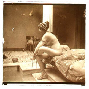 Desnudo artístico estereoscópico en cristal. Fotografía estereoscópica. Jules Richard. The Atrium.